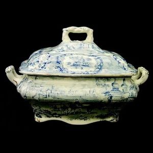 Ridgway Square Covered Vegetable